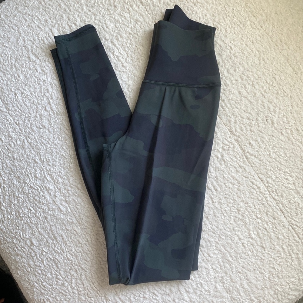 ALO Yoga Vapor Legging - Green Camo